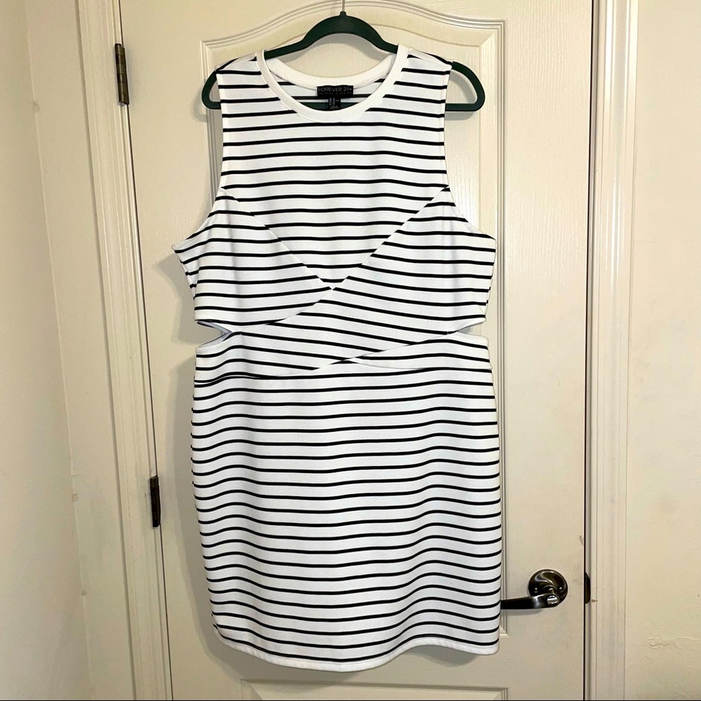 Forever21 | B&W striped dress with side cutouts